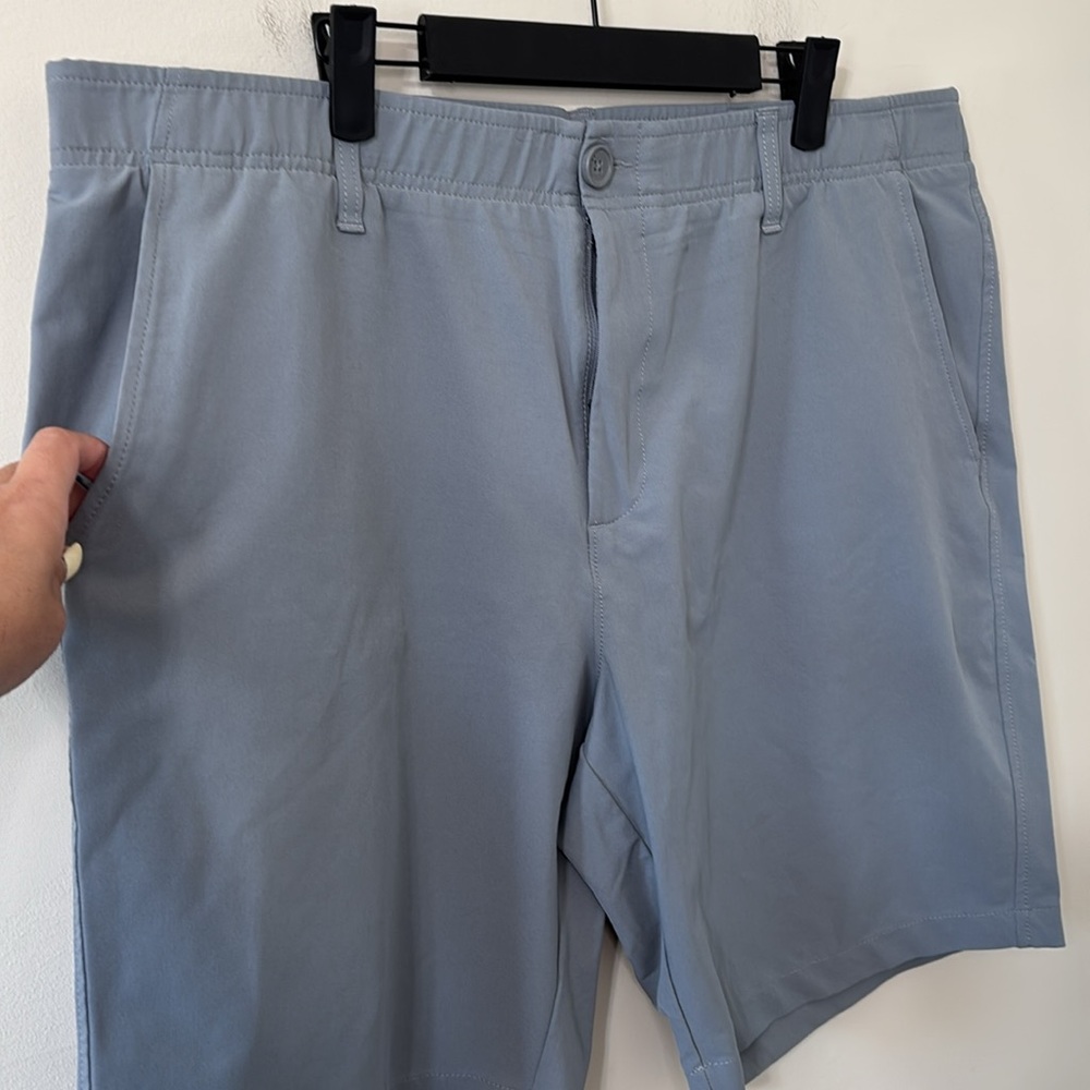 Under Armour Men’s Tech Golf Shorts 9” Gray Size 40 - Picture 2 of 6